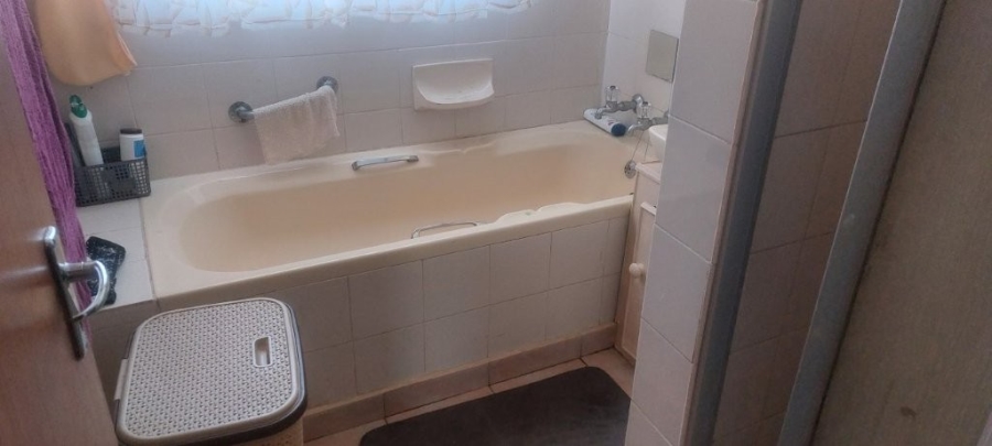 3 Bedroom Property for Sale in Flamingo Park Free State